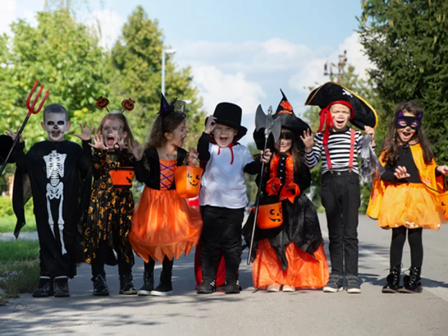 Costumes élégants d'Halloween pour chaque occasion festive